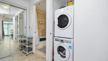 Exclusive Suite, 1 Queen Bed with Sofa bed | Living area