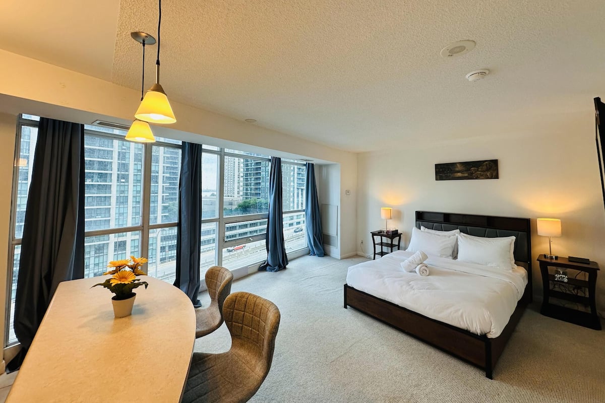 Basic Studio Suite, 1 Queen Bed, Non Smoking