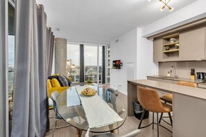 Phòng Suite Royal, nhiều giường, không h út thuốc | Khu phòng khách