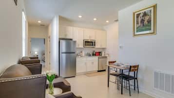 Apartment (1 Bedroom) | Interior