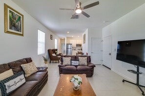 Apartment (1 Bedroom) | Interior - Modern Groveland Suite Near Lakes & Trails! (Groveland)