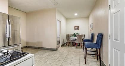 On Orchard! Peaceful Countryside Retreat in Galt