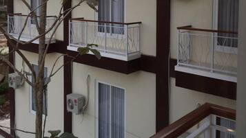 Halaman properti