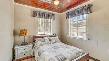 House (1 Bedroom) | Interior