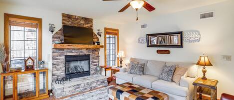 Apartment (2 Bedrooms) | Front of property