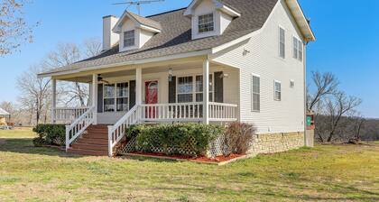 Unique Family Home on Working Ranch in Henderson!