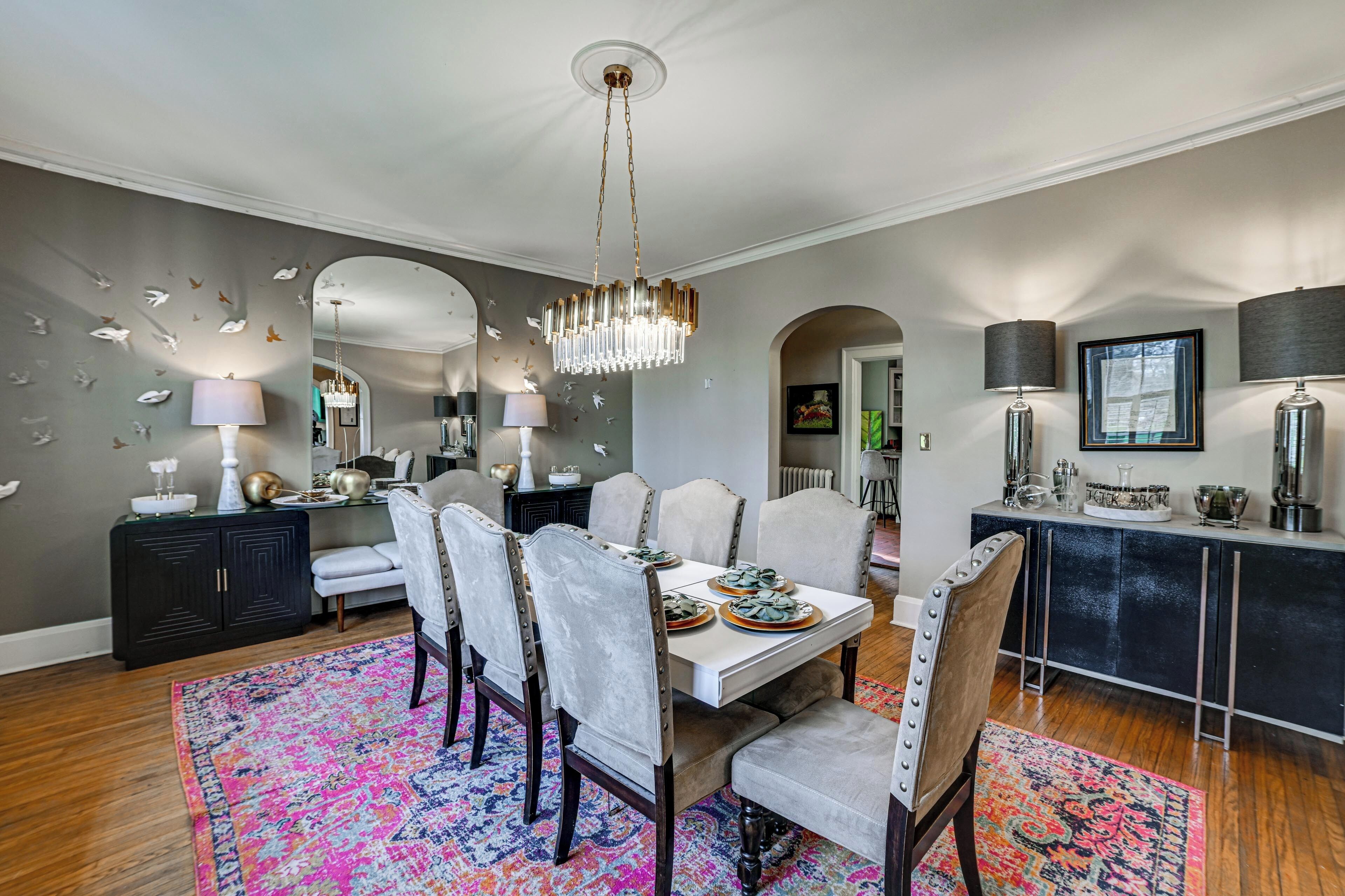 House (5 Bedrooms) | Interior