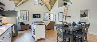 เตาไฟ + สนาม: โมเดิร์น เมาน์เทน รีทรีต ใน แอนดรูส์