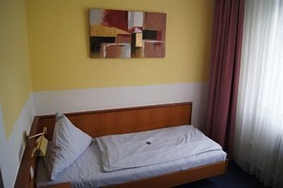 City Arcaden Hotel