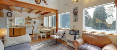 House (2 Bedrooms) | Front of property