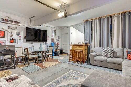 Explore, Shop & Relax! Getaway in West Sacramento