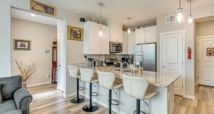 Explore, Shop & Relax! Getaway in West Sacramento