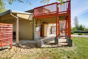 Interior - Sip & Savor: Galt Wine Country Getaway w/ BBQ (Galt)