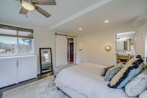 House (3 Bedrooms) | Interior - The Rock House: Damascus Cabin w/ River Access! (Damascus)