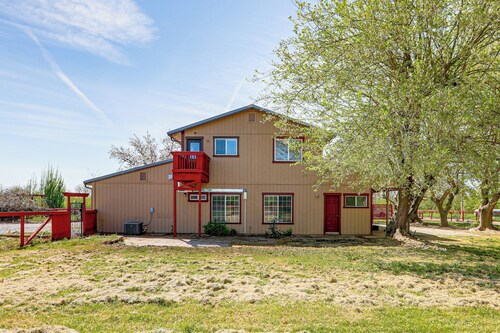 Wine Country Retreat in Galt w/ Vineyard Views
