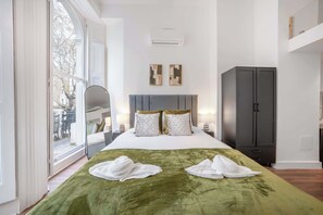 Bügeleisen/Bügelbrett, Reisekinderbett, WLAN, Bettwäsche