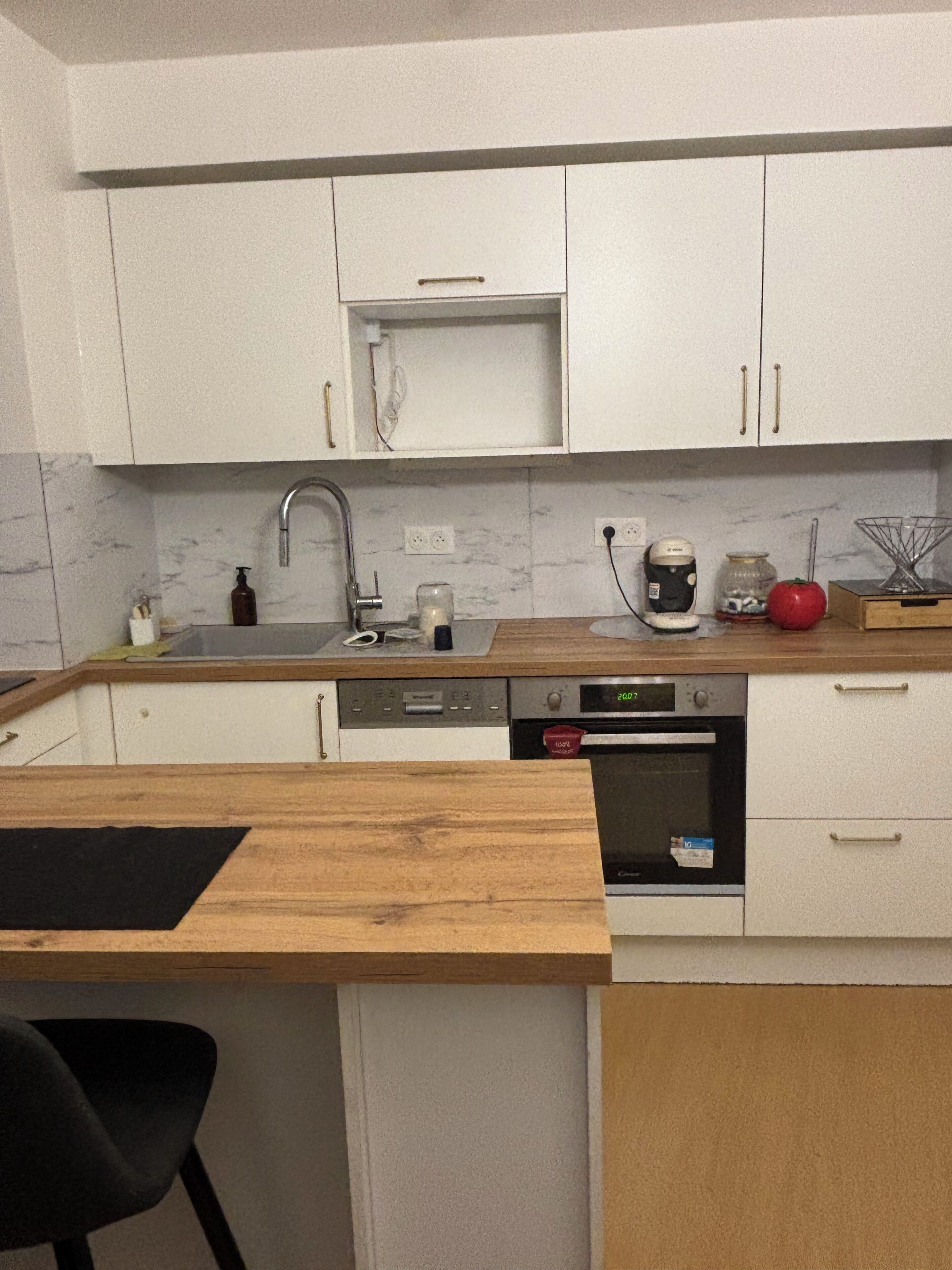 Oven, stovetop, dishwasher