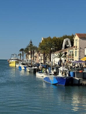 Marina - Maisonette with 25m² Terrace & Private Parking - 400m Beach - Boucanet (Le Grau-du-Roi)