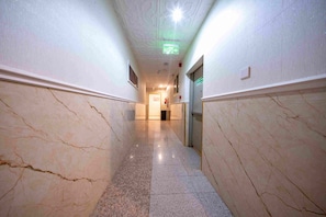 Hallway - Al Fakhama Aldahbai Al-Shohada (Madinah)
