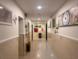 Zweibettzimmer, Stadtblick | Innenbereich