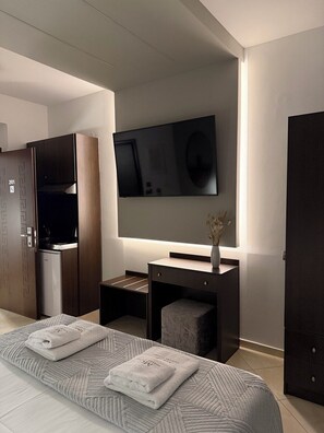 Double Room | Free WiFi - MG Luxury Living (Volvi)