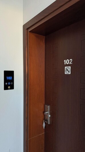 Quadruple Room - MG Luxury Living (Volvi)