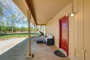 Interior - Wine Country Retreat in Galt w/ Vineyard Views (Galt)