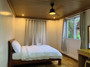 Apartment, 4 Bedrooms, Balcony, Golf View | Desk, laptop workspace, free WiFi