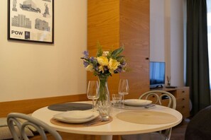 Dining - Powiśle Studio – 650m Torwar – by Rentujemy (Warszawa)