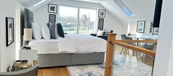 Private Studio w Parking | Near Kettering & A14