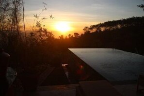Pool - Munduk Moding Plantation (Gobleg)