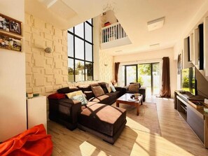 Living area - Entire Villa for in Trou aux Biches, Mauritius. (Trou-aux-Biches)