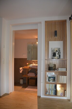 Interior - Apartment Das Walnussperlchen with Private Terrace, Garden & Wi-Fi (Knöringen)