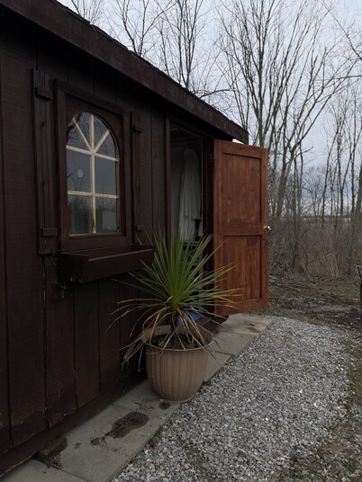 Cozy Cabin Retreat