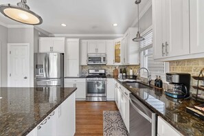 Condo, 4 Bedrooms | Private kitchen - Modern 4br Retreat Near Everything 4 Bedroom Condo (Greensboro)