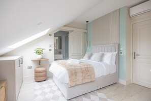 Premium studio, 1 tweepersoonsbed | Een bureau, een laptopwerkplek, een strijkplank/strijkijzer, gratis wifi