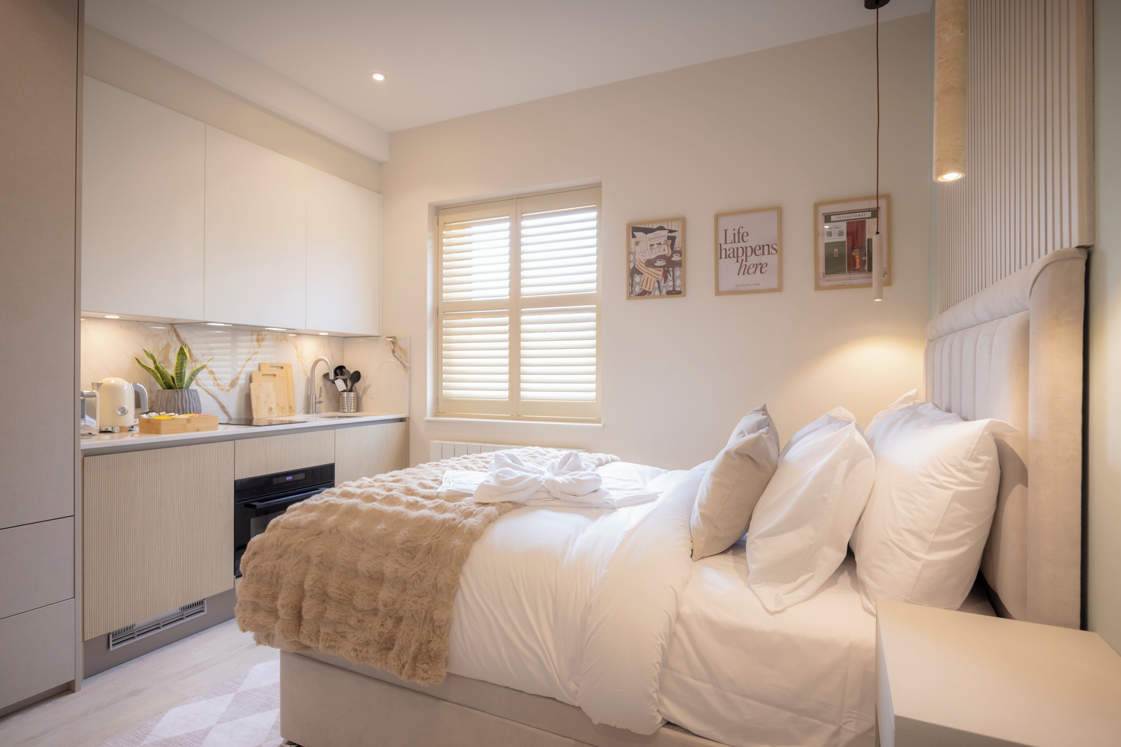 Premium-studio, 1 parisänky