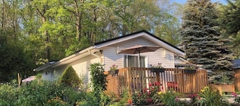 Romantic Studio Cottage