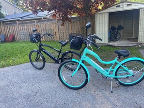 Bicycling - Romantic Studio Cottage (Port Franks)