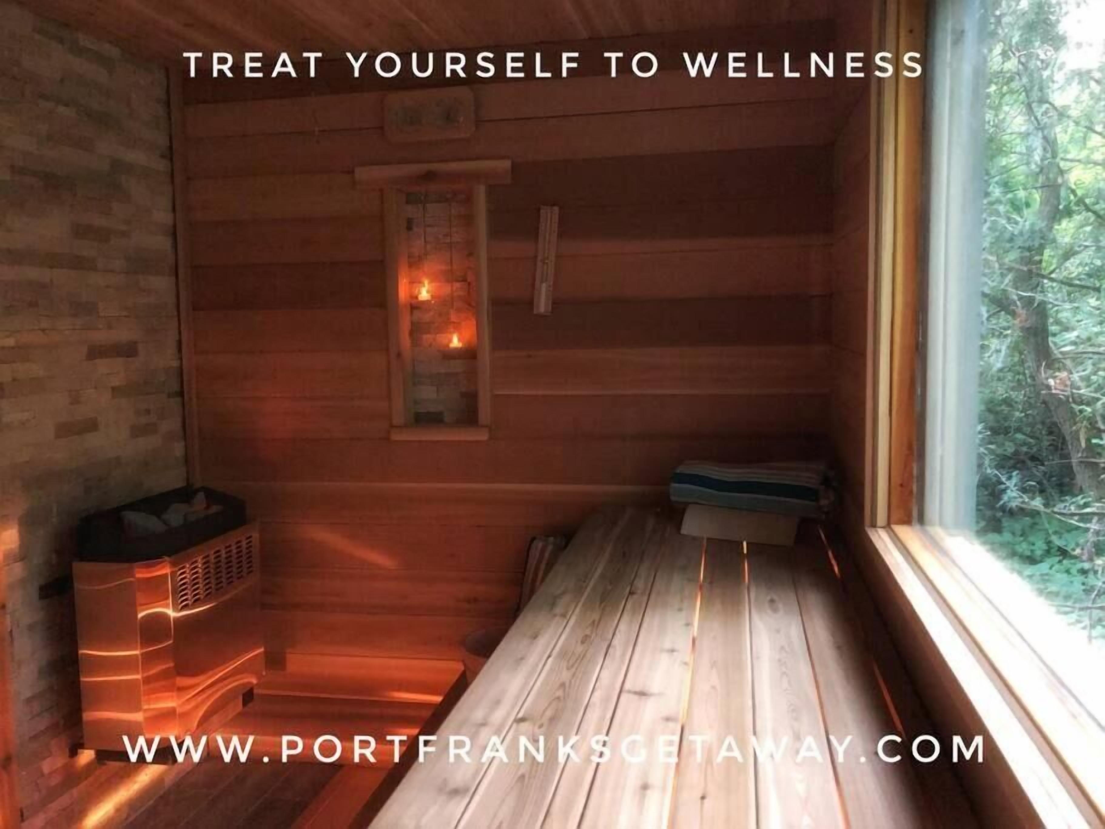 Deluxe Studio Suite, Garden View | Sauna