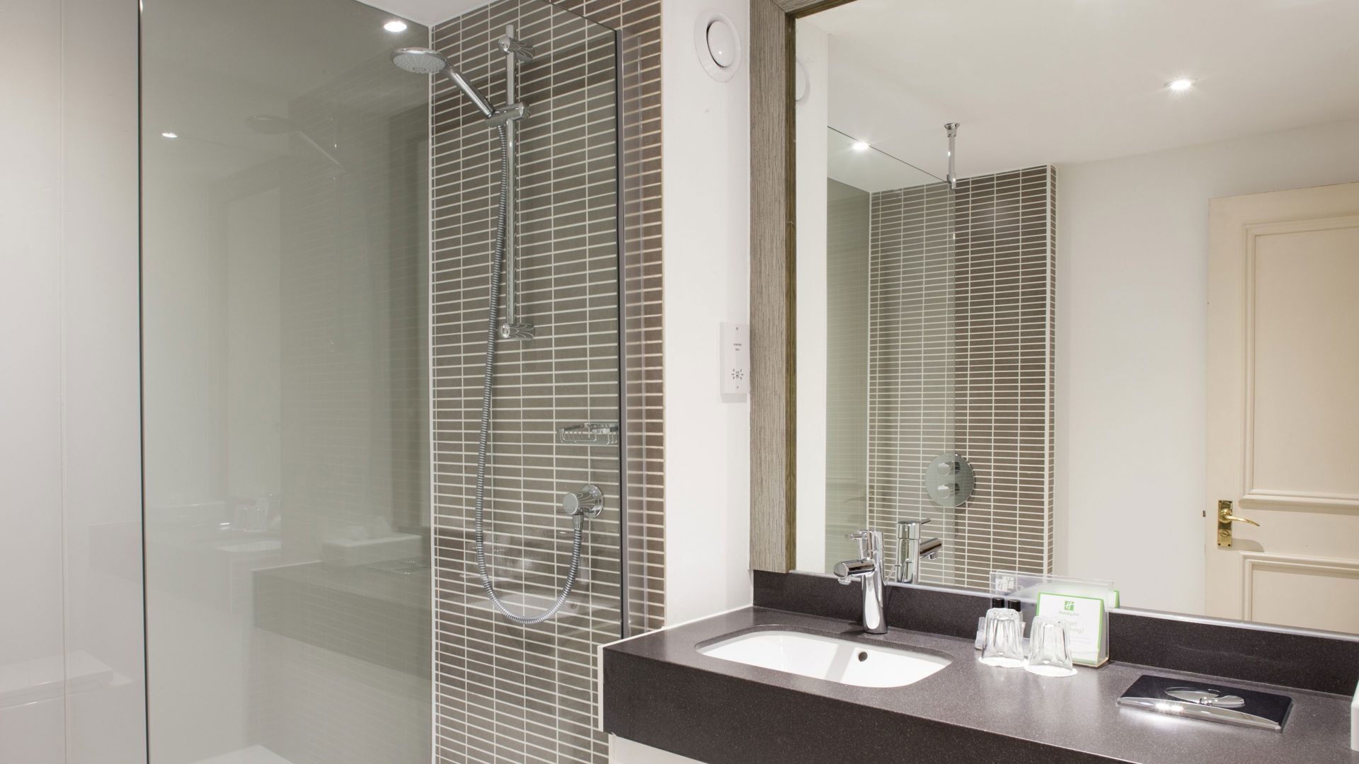 Bathroom | Bathrobes, shampoo