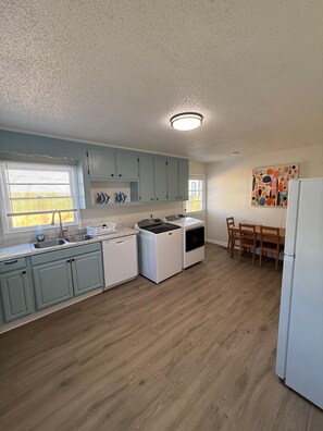 Kitchen - Newly Renovated 3 Bedroom House in Lakewood! (Durham)