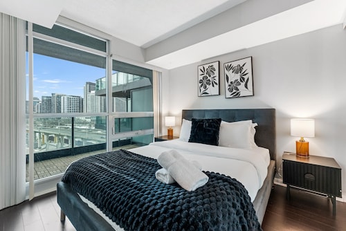 The Bayview - Queen Street DT