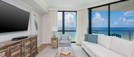 Condo, 2 Bedrooms | Living area