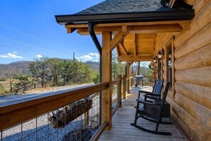 Cabin, 2 Bedrooms | Terrace/patio - Makin' Memories 2 Bedroom Cabin (Sevierville)
