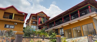 Eden Roc Luxury Hotel