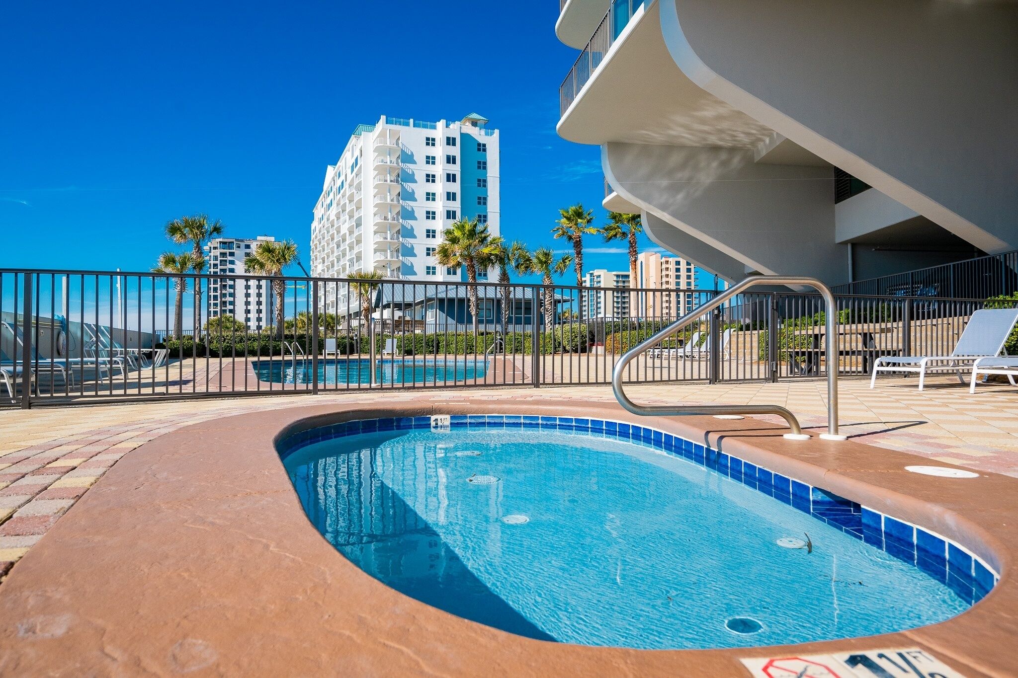 Kondominium, 2 kamar tidur | Kolam renang