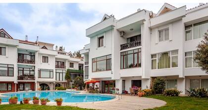 Modern Sea View Escape I Poolside Luxury Villa