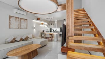 Townhome, 1 Bedroom, Private Pool, Pool View | Living area