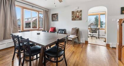 Quiet Comfort Near The Heart Of Johnstown 2 Bedroom Home